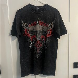 Affliction Unisex XS, Black and Red, Skulls, NWT, Can fit up to M/L ❤️🖤